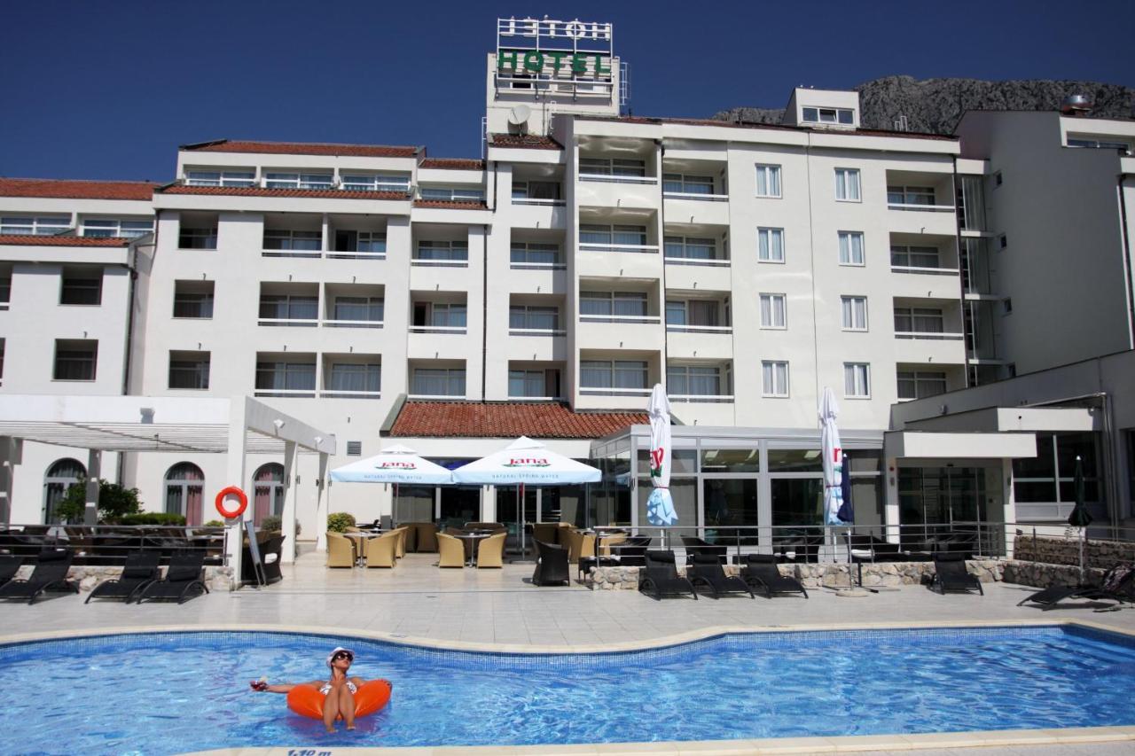Hotel Quercus 드레베니크 외부 사진