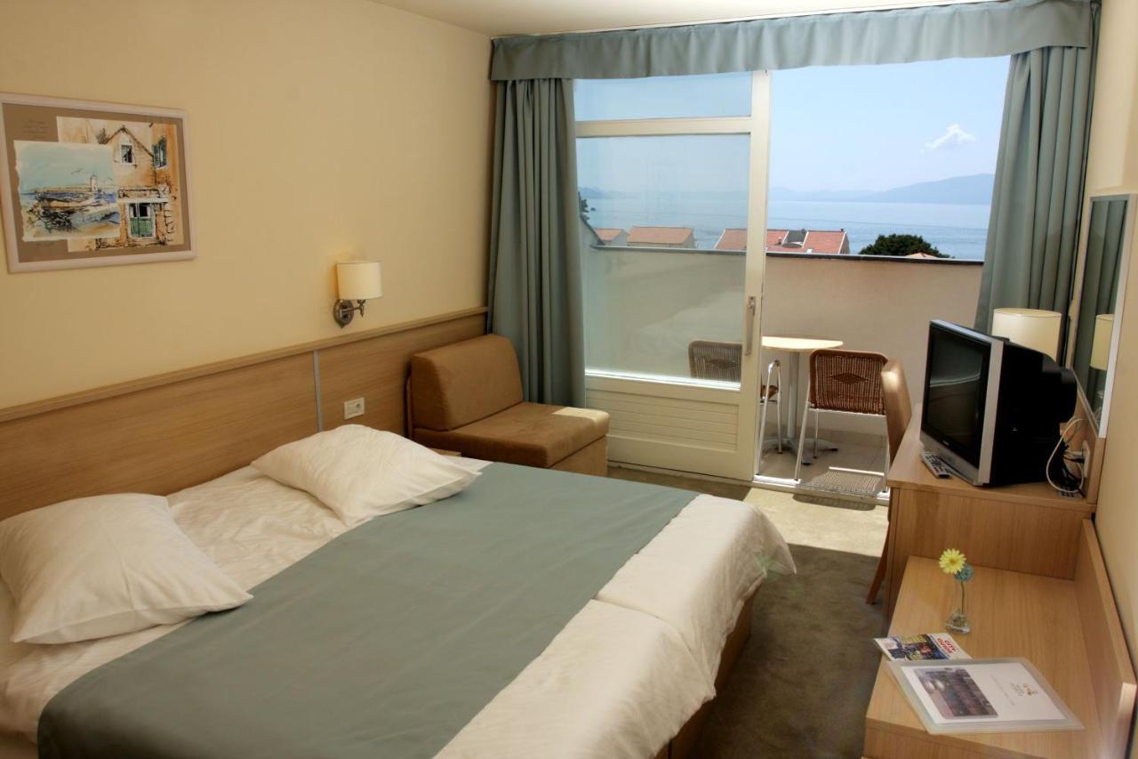 Hotel Quercus 드레베니크 외부 사진